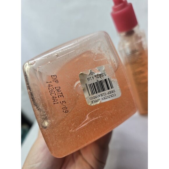 VTG Bath & Body Works Country Apple Liquid Hand Soap Lot Of 2 Plus Refill-READ - Picture 7 of 10